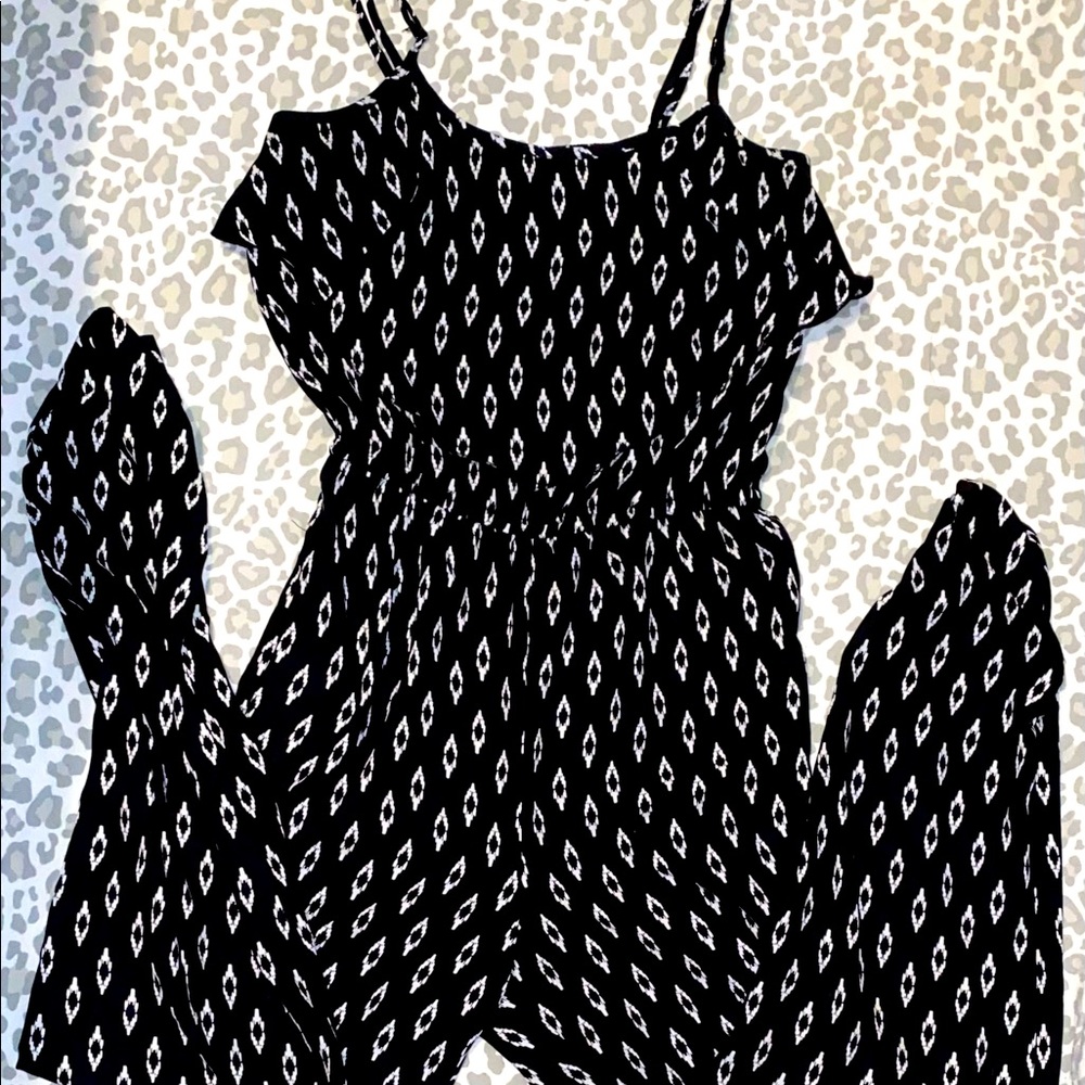 Black& white printed summer Jumpsuit